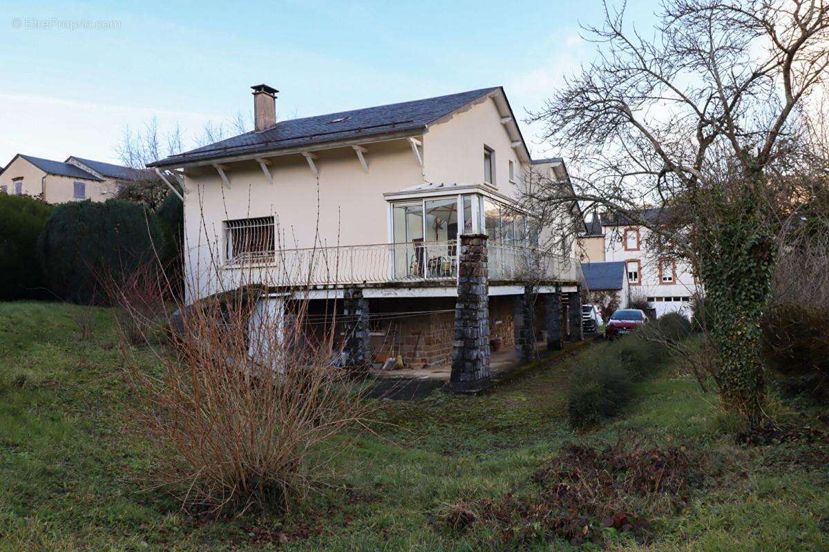 Maison à LACAUNE