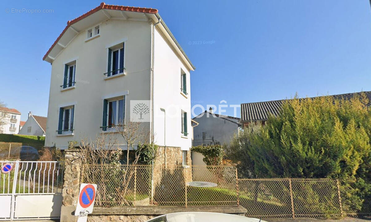 Maison à SURESNES