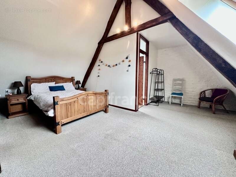 Maison en pierre de 244 m2 habitables avec chambres d'hôtes et 8500 m2 terrain à vendre CHAMP DU BOULT (14) - photo 8