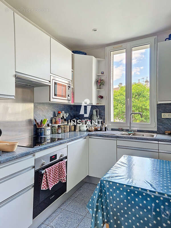 Cuisine indépendante - Maison à MAISONS-ALFORT
