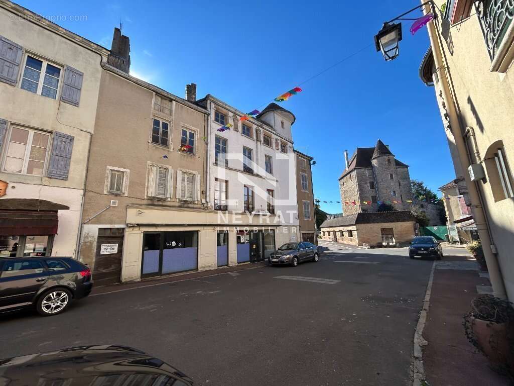 Appartement à SAINT-GENGOUX-LE-NATIONAL