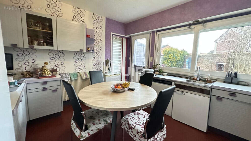 Maison à BRUAY-LA-BUISSIERE