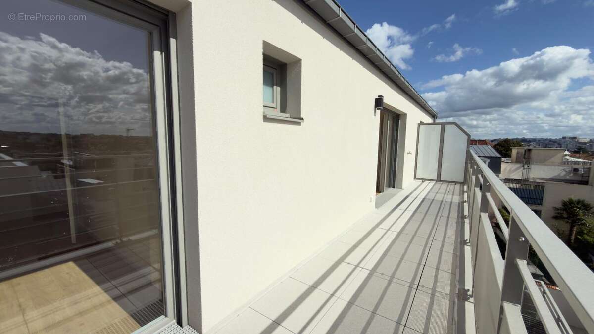 Appartement à NEUILLY-PLAISANCE