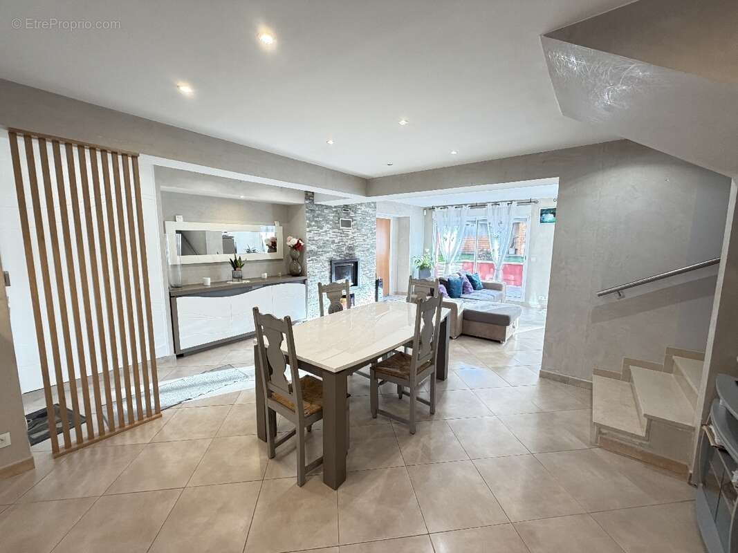 Maison à CHAMPIGNY-SUR-MARNE