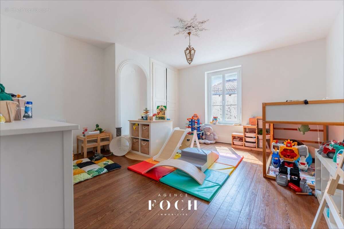 Maison 125 m² à Foug  - photo 7