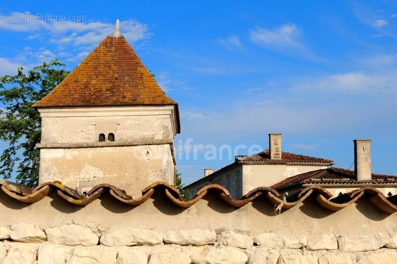 Maison à COGNAC