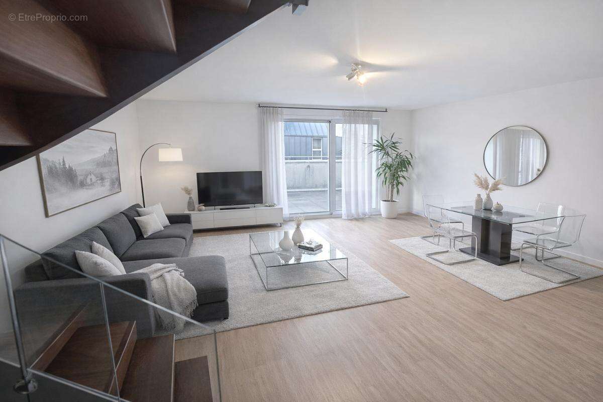 Appartement à SURZUR