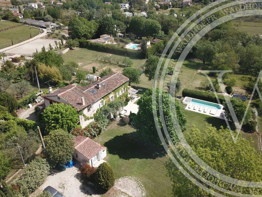 Maison à MOUANS-SARTOUX