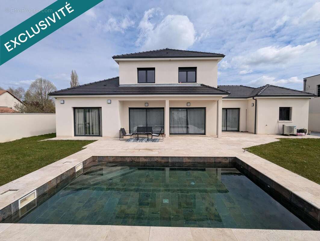 Photo 2 - Maison à SAINT-DOULCHARD