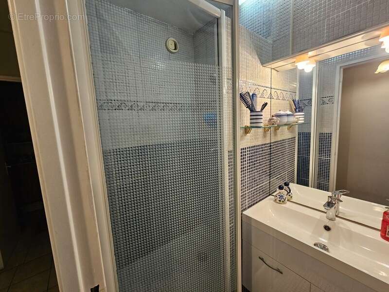 Appartement à MARSEILLE-1E