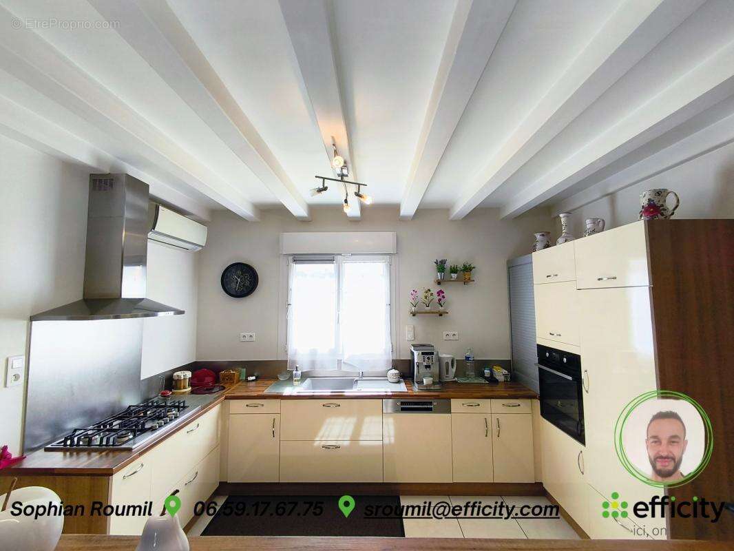 Maison 155 m² à Puymoyen  - photo 6