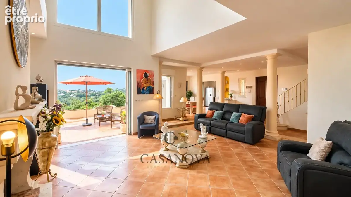 Villa de 314 m² avec piscine à débordement et vue panoramique à Châteauneuf-Grasse - photo 6