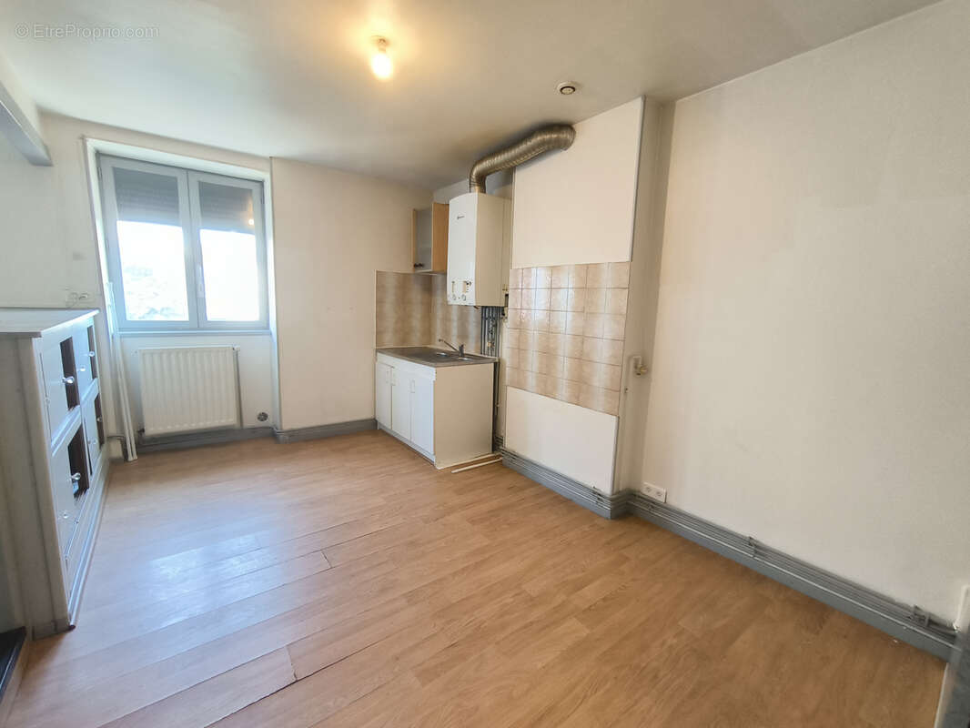 Appartement à SAINT-ETIENNE