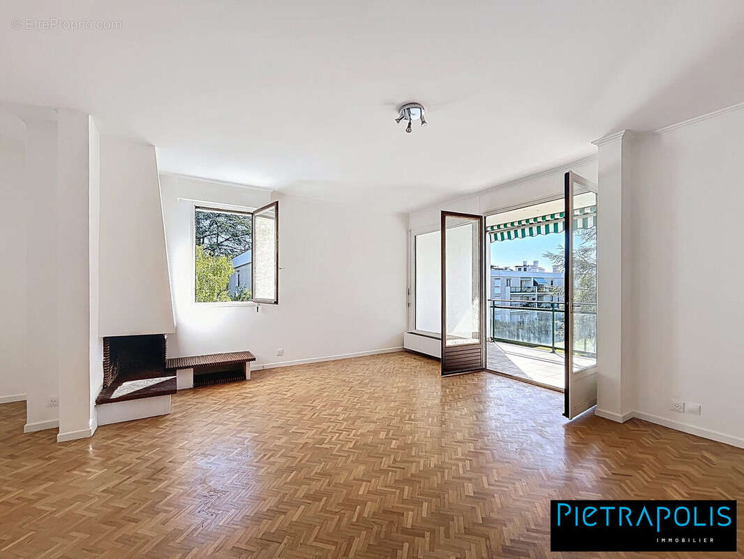 Appartement à TASSIN-LA-DEMI-LUNE