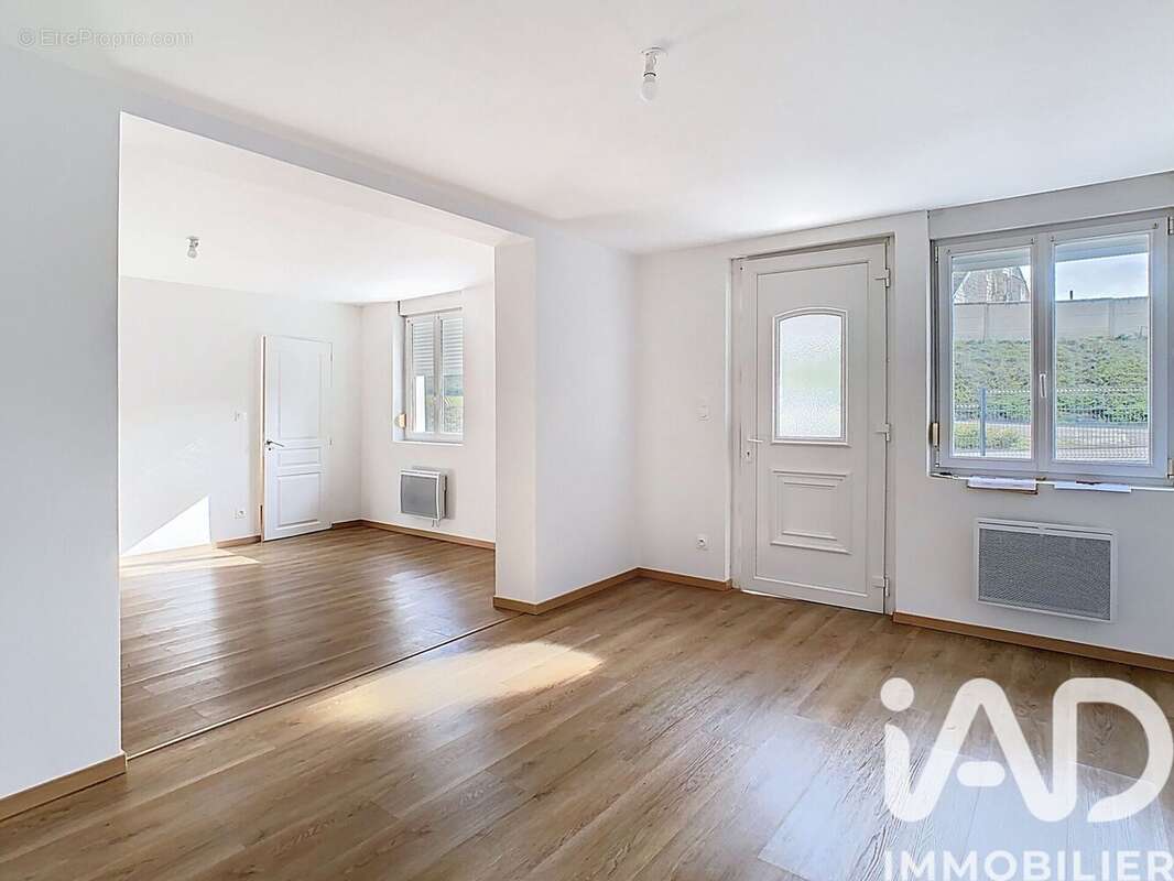 Maison 63 m² à Poivres  - photo 5