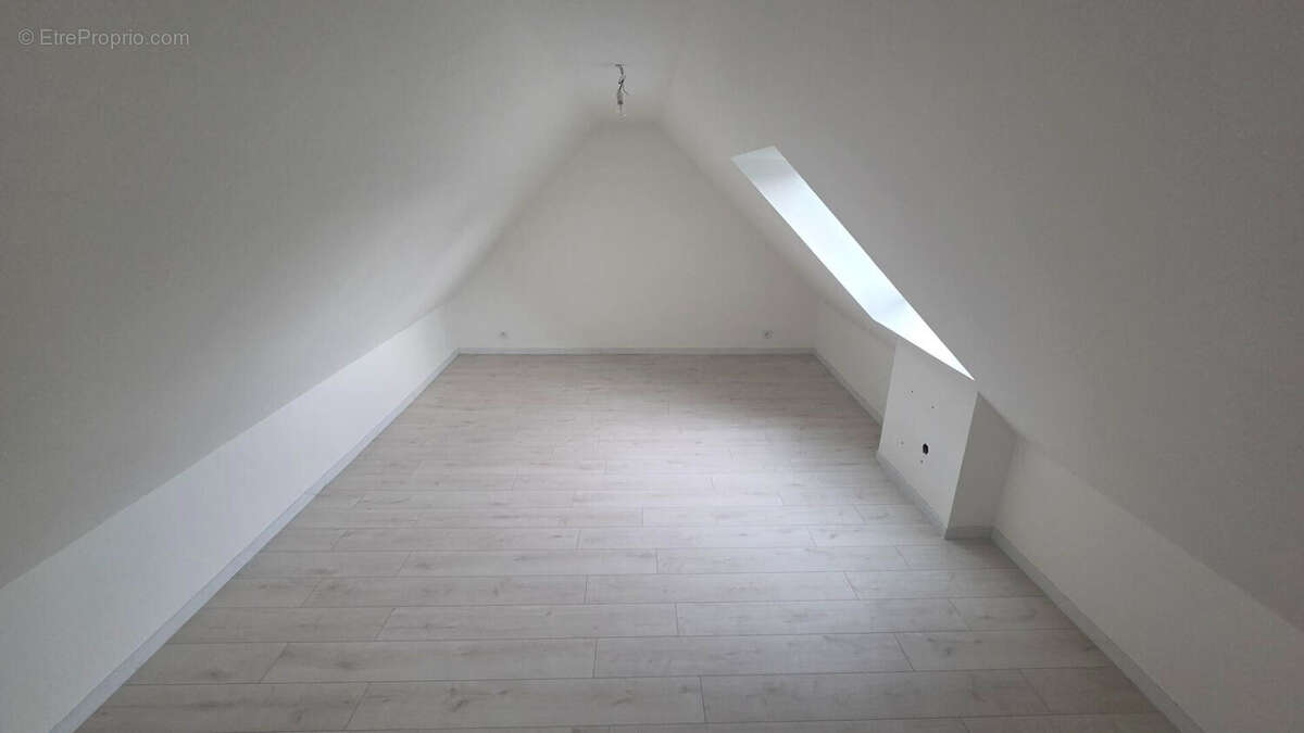 Maison Pluzunet  130 m² sur environ 2000m² de terrain - photo 10