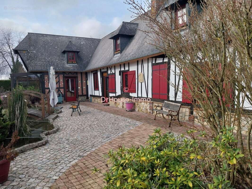 Maison 166 m² à La Barre-En-Ouche  - photo 5
