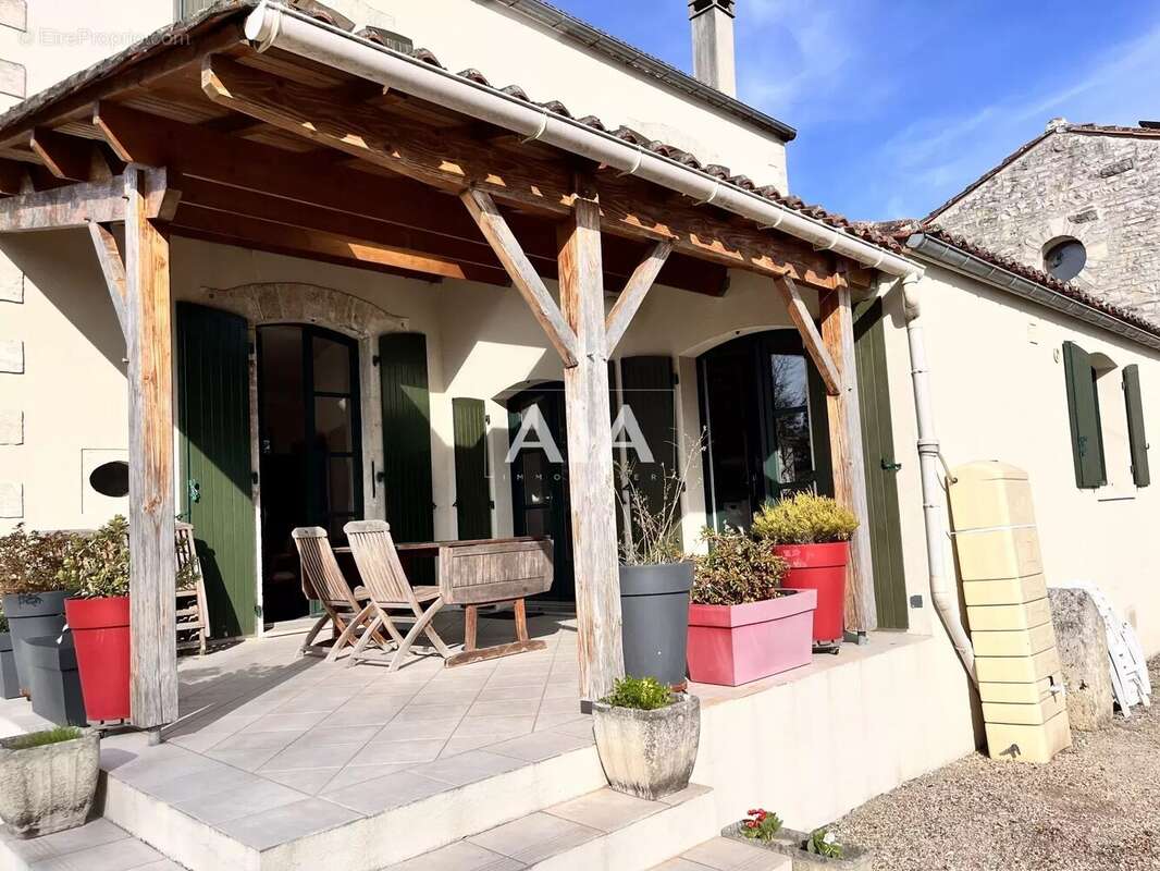 Maison à MAINE-DE-BOIXE