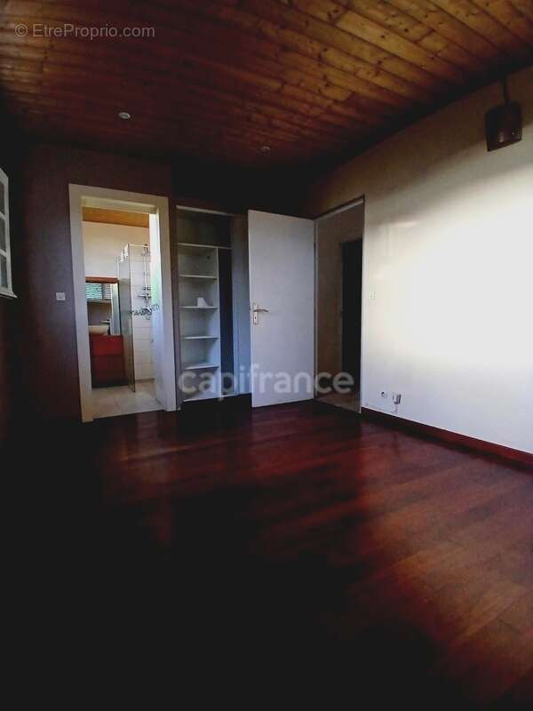 Maison à RIVIERE-PILOTE