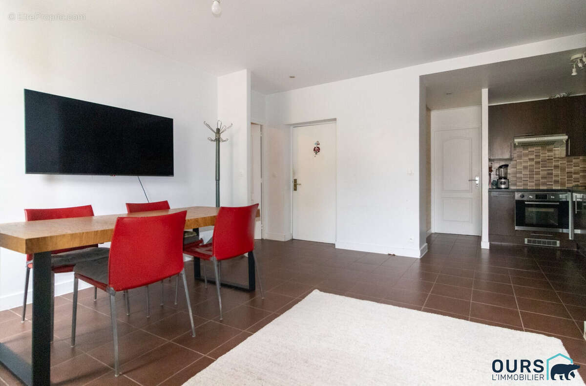 Appartement à STAINS