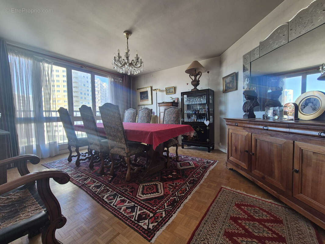 Appartement à BAGNEUX