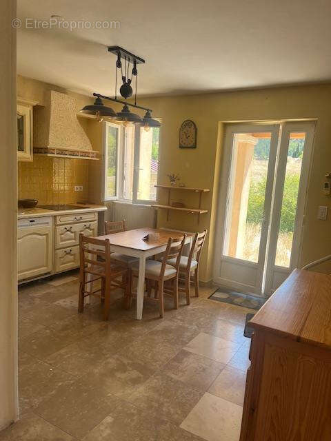 Maison à MONTBRUN-LES-BAINS