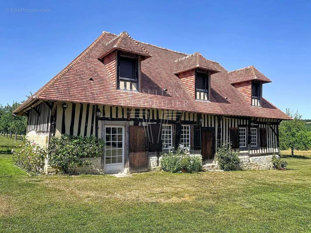 Maison à PONT-L'EVEQUE