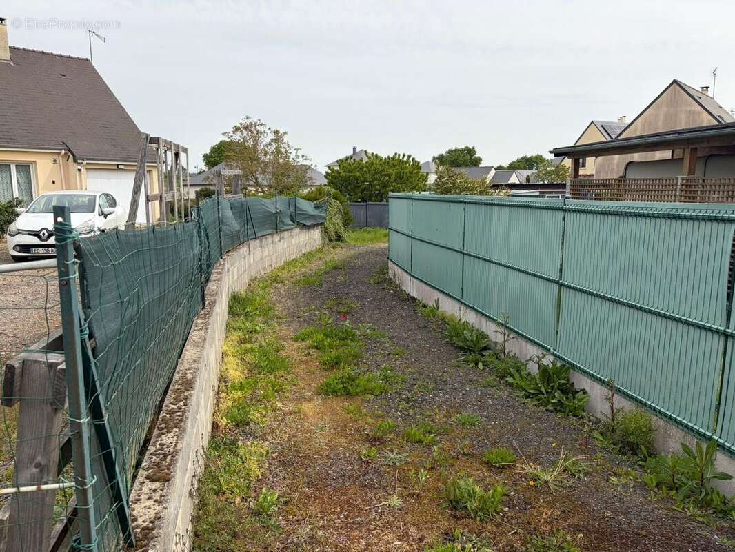 Terrain à bâtir de 486 m² à LE LOUROUX-BECONNAIS (49) - photo 3