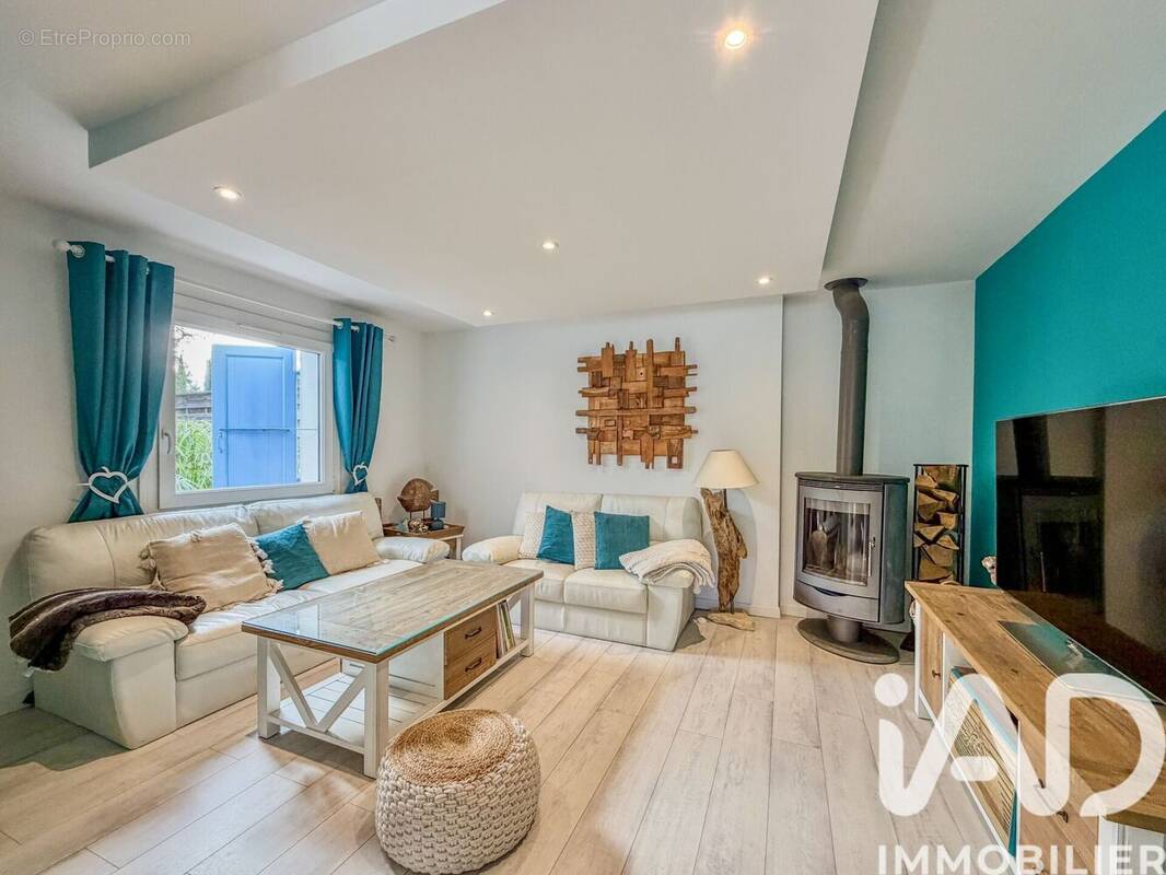 Photo 1 - Maison à PUGET-SUR-ARGENS