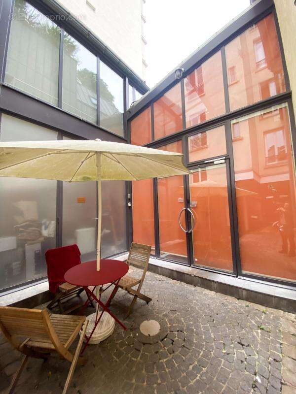 Commerce à PARIS-15E