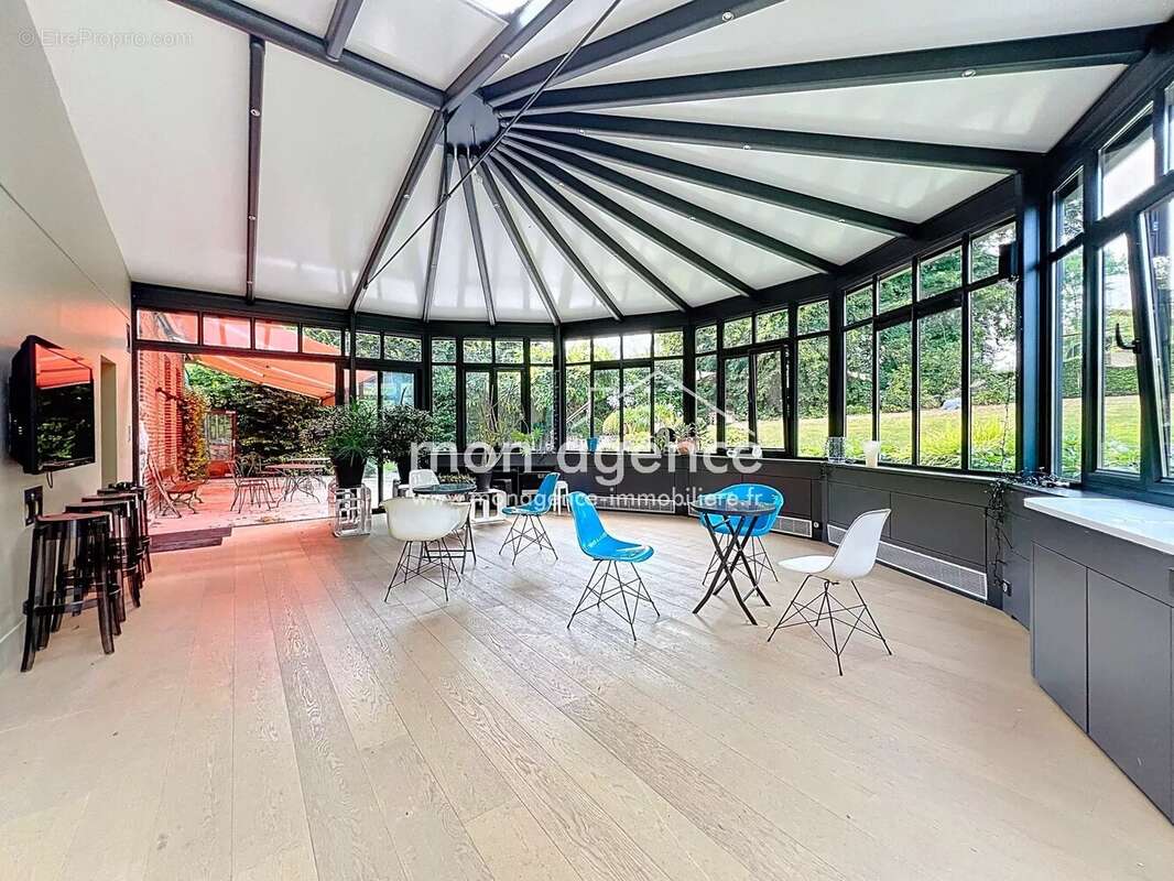 Maison à NEUFCHATEL-EN-BRAY