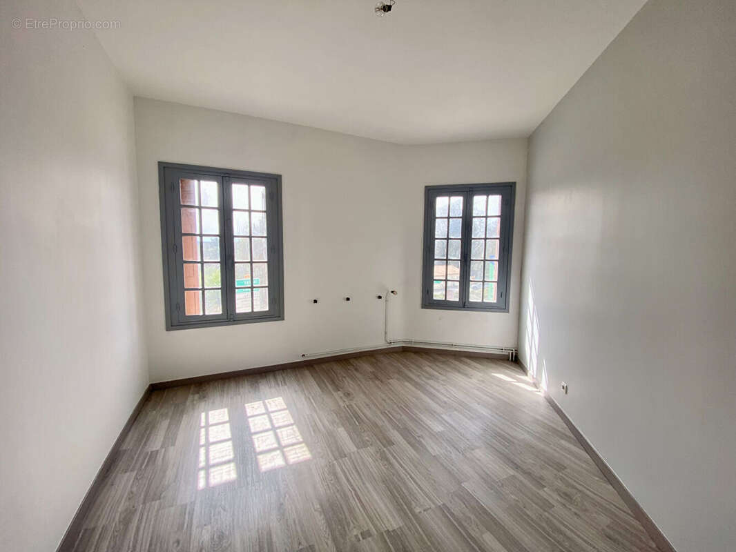 Maison à MOULEYDIER