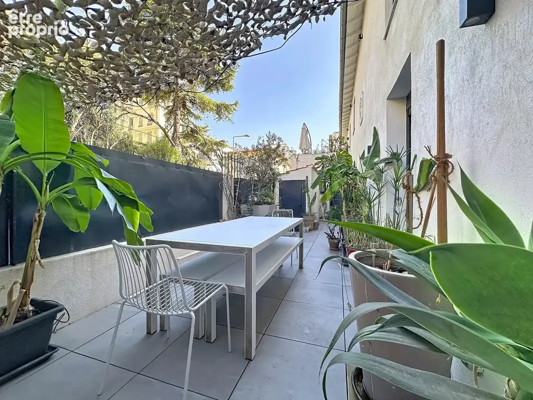 Maison de ville plein coeur Libération - photo 3