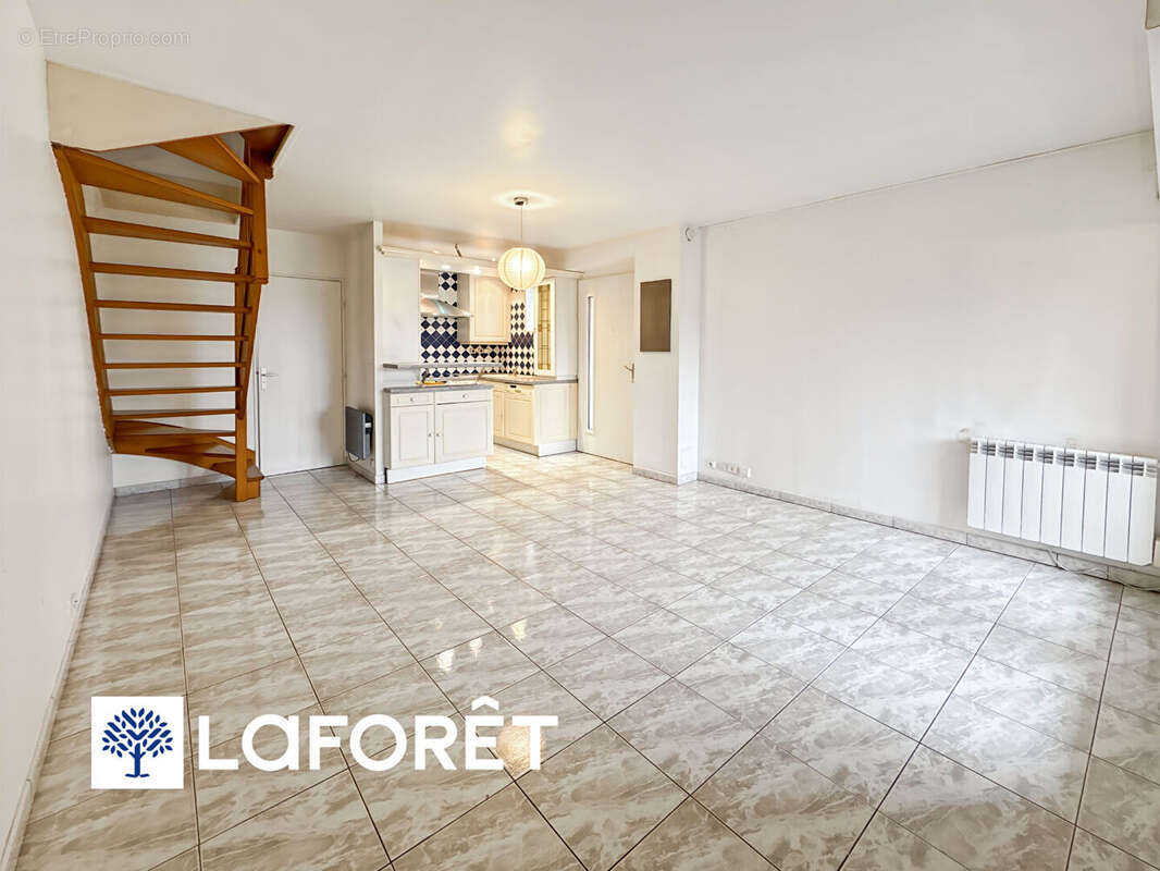 Appartement à VILLEMOISSON-SUR-ORGE