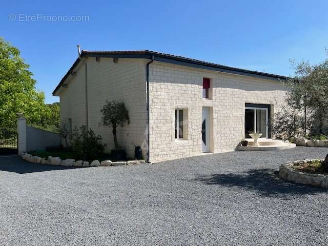 Maison à GOND-PONTOUVRE