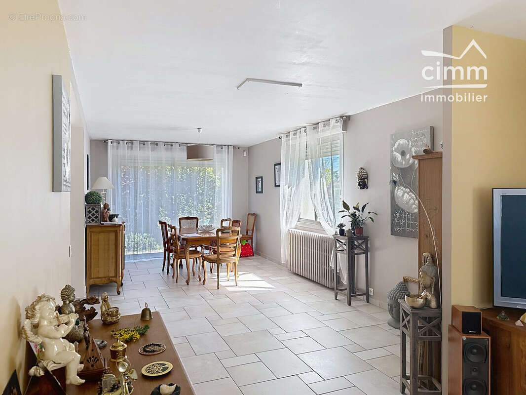 Maison à VILLEMANDEUR