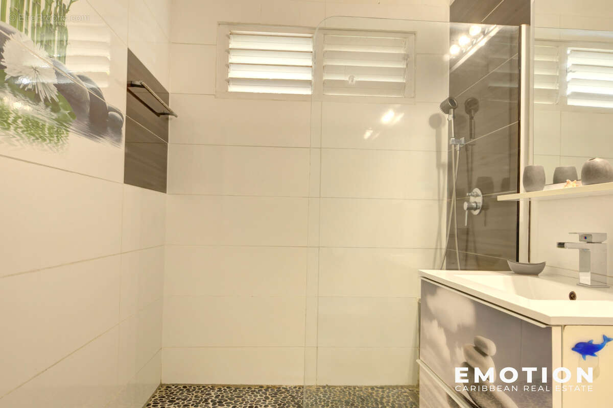 Maison à SAINTE-ROSE