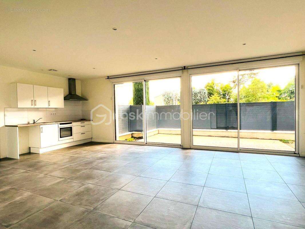 Appartement à TASSIN-LA-DEMI-LUNE