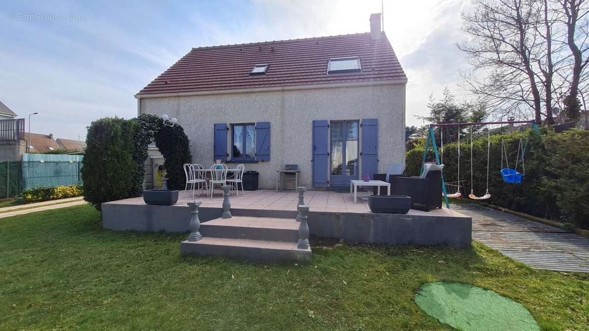 Maison à SAINT-OUEN-L'AUMONE