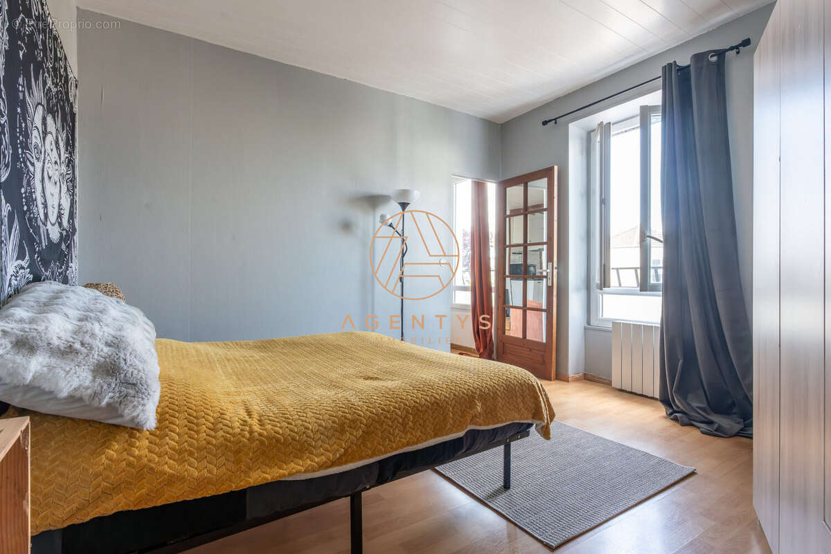 Appartement à NEUILLY-PLAISANCE