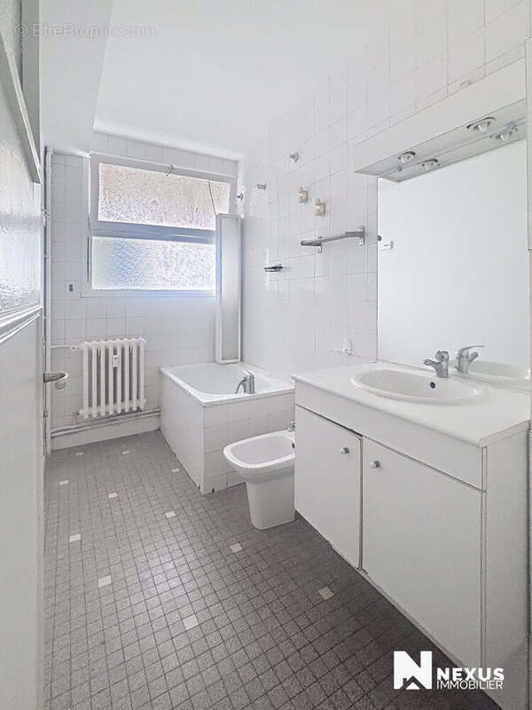 salle de bain - Appartement à ROUEN