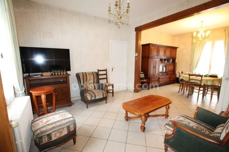 Maison à LAMOTTE-BEUVRON