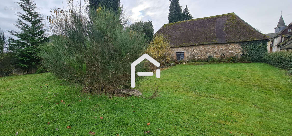 Maison à MONTGIBAUD