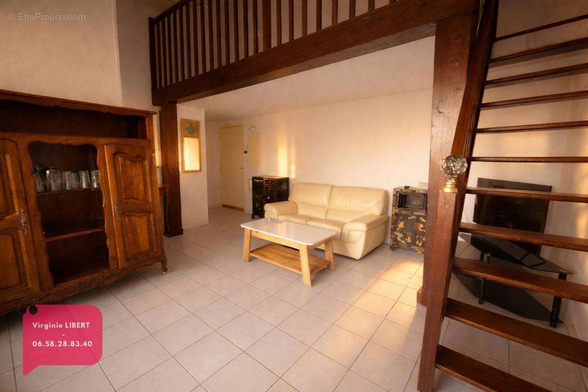 Appartement à SAUSSET-LES-PINS