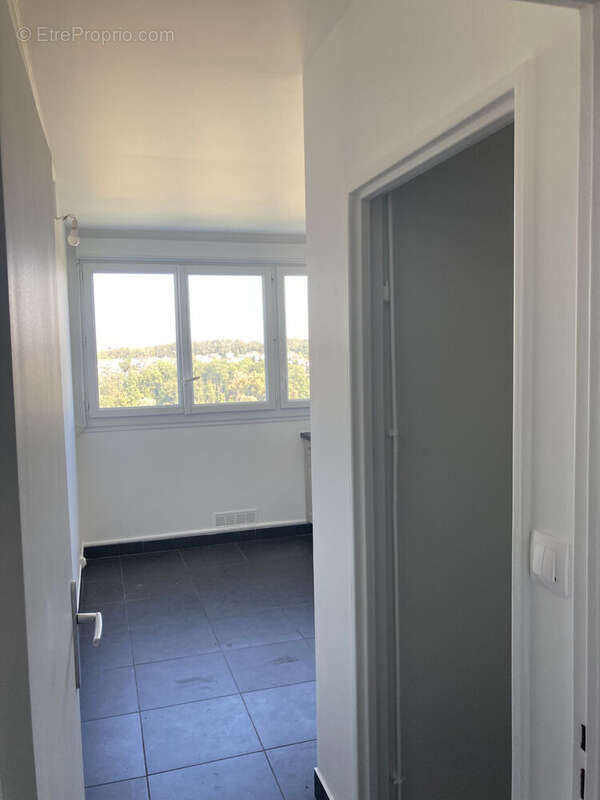 Photo 9 - Appartement à SARCELLES