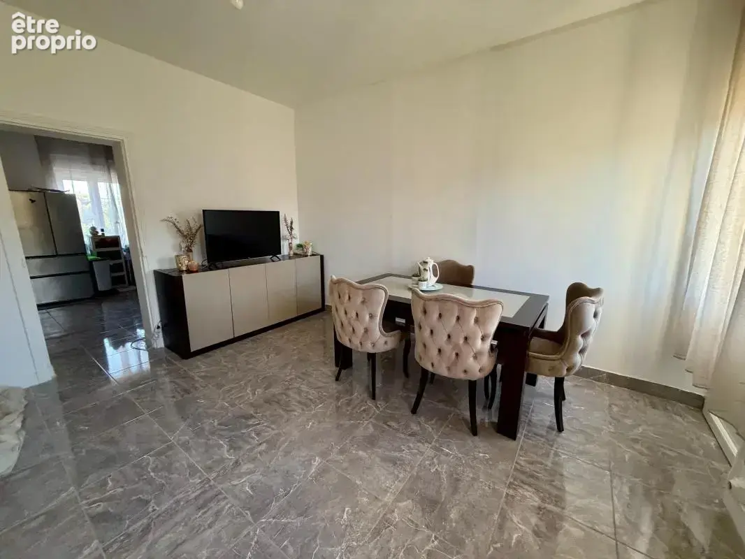 Maison À Vendre - photo 1