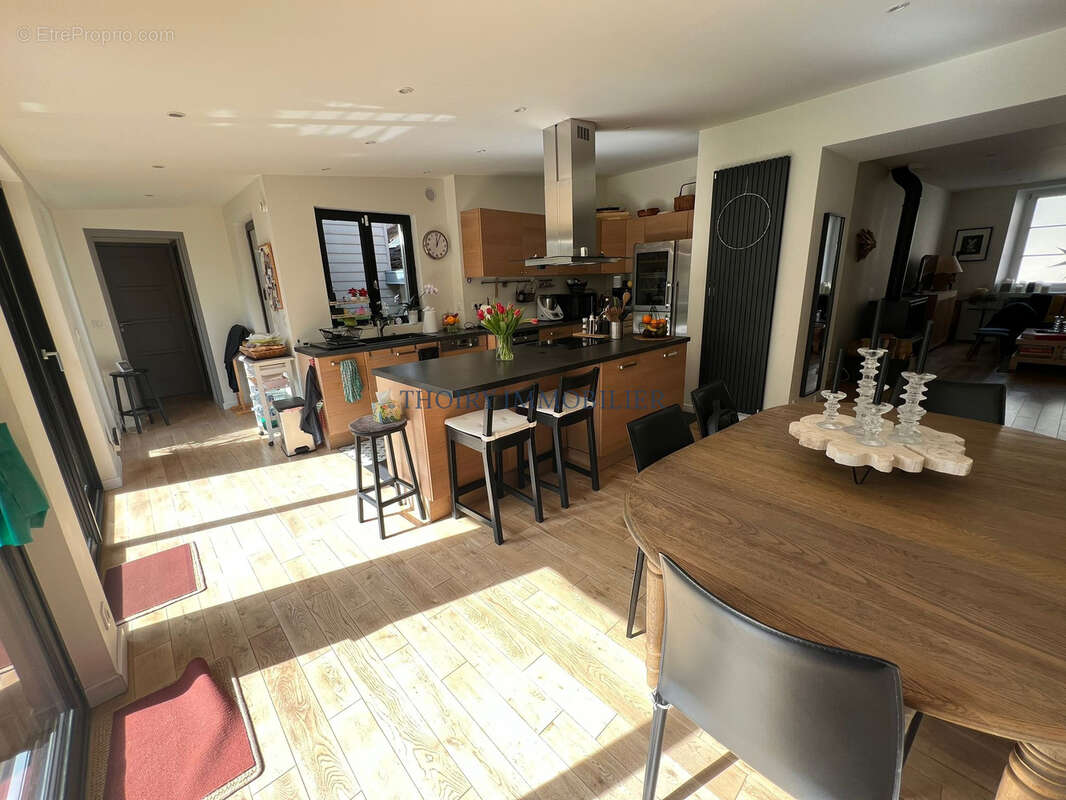 Maison à MONTFORT-L'AMAURY