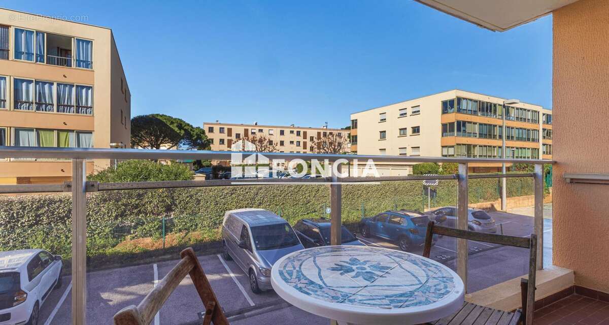 Appartement à SIX-FOURS-LES-PLAGES