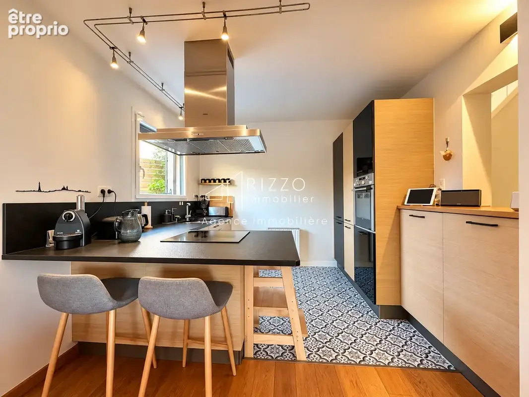 Annecy-le-vieux   charmante maison familiale, 4 chambres, jardin et terrasse - photo 4