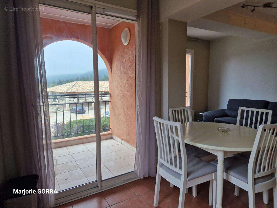 Appartement à PLAN-D'AUPS-SAINTE-BAUME